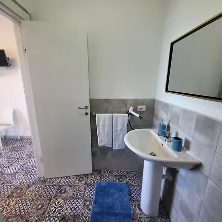 Apartment Solanto Sea View Porticello